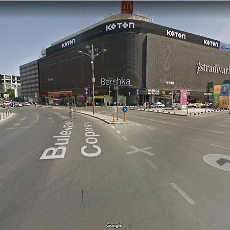 Domum Unirea, Across The Street Of Old City Center บูคาเรสต์ ภายนอก รูปภาพ